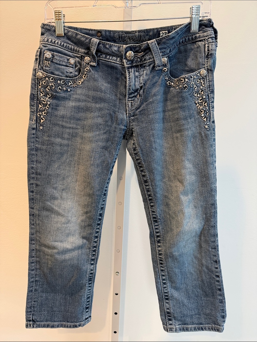 Miss Me Medium Blue Cuffed Capri Jeans Embellished Pockets Women Size 27